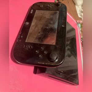 Nintendo Wii U 32GB Home Console - Black And Controller(Gamepad)